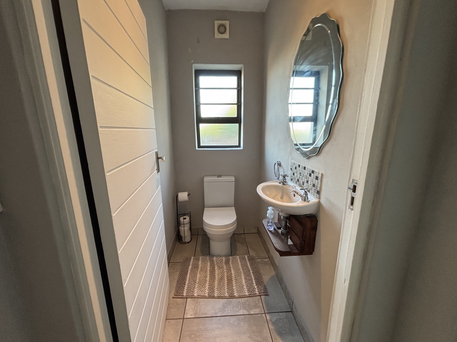 4 Bedroom Property for Sale in Humerail Eastern Cape